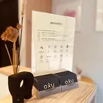 Oxy Suites 2-06 At Shop House Meisterstadt Pollux Habibie
